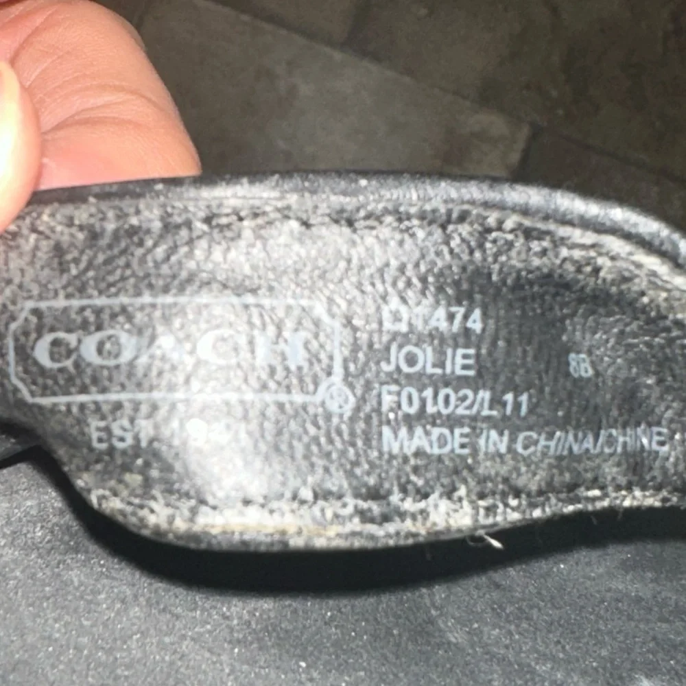 Coach Size  8 - Picture 6 of 7